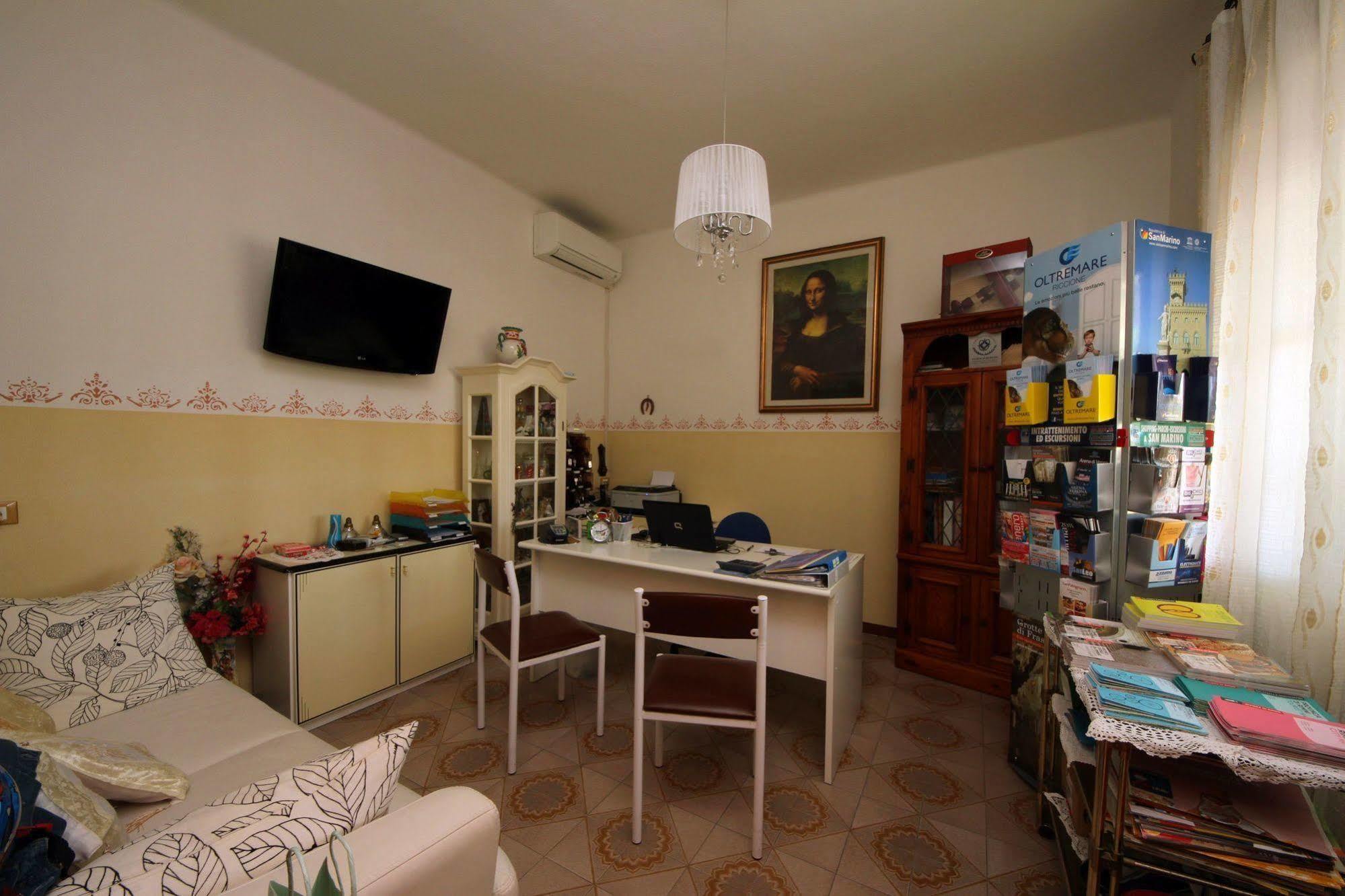 רימיני Villa Lauda B&B מראה חיצוני תמונה